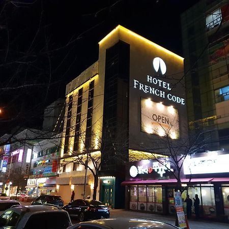 Hotel French Code Myeongji Пусан Экстерьер фото