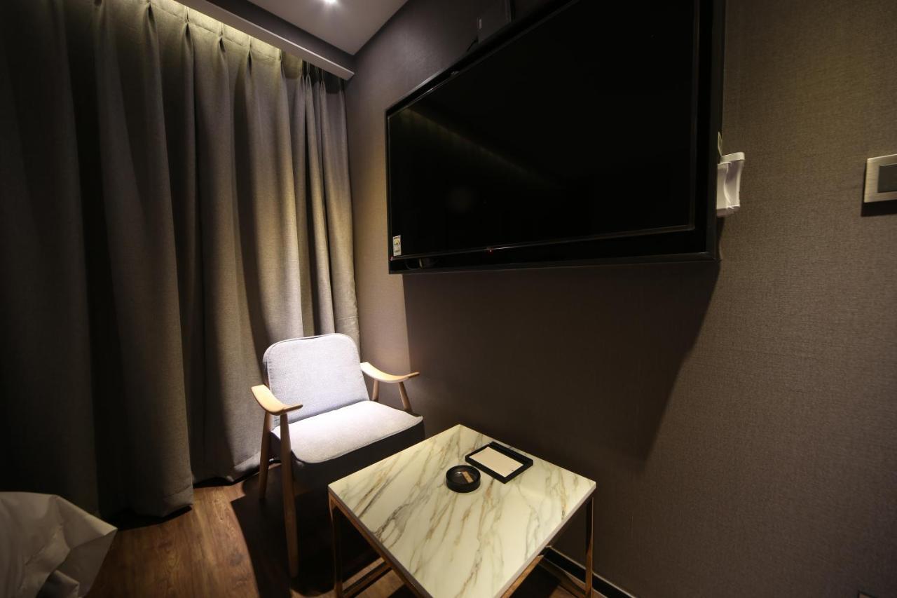 Hotel French Code Myeongji Пусан Экстерьер фото
