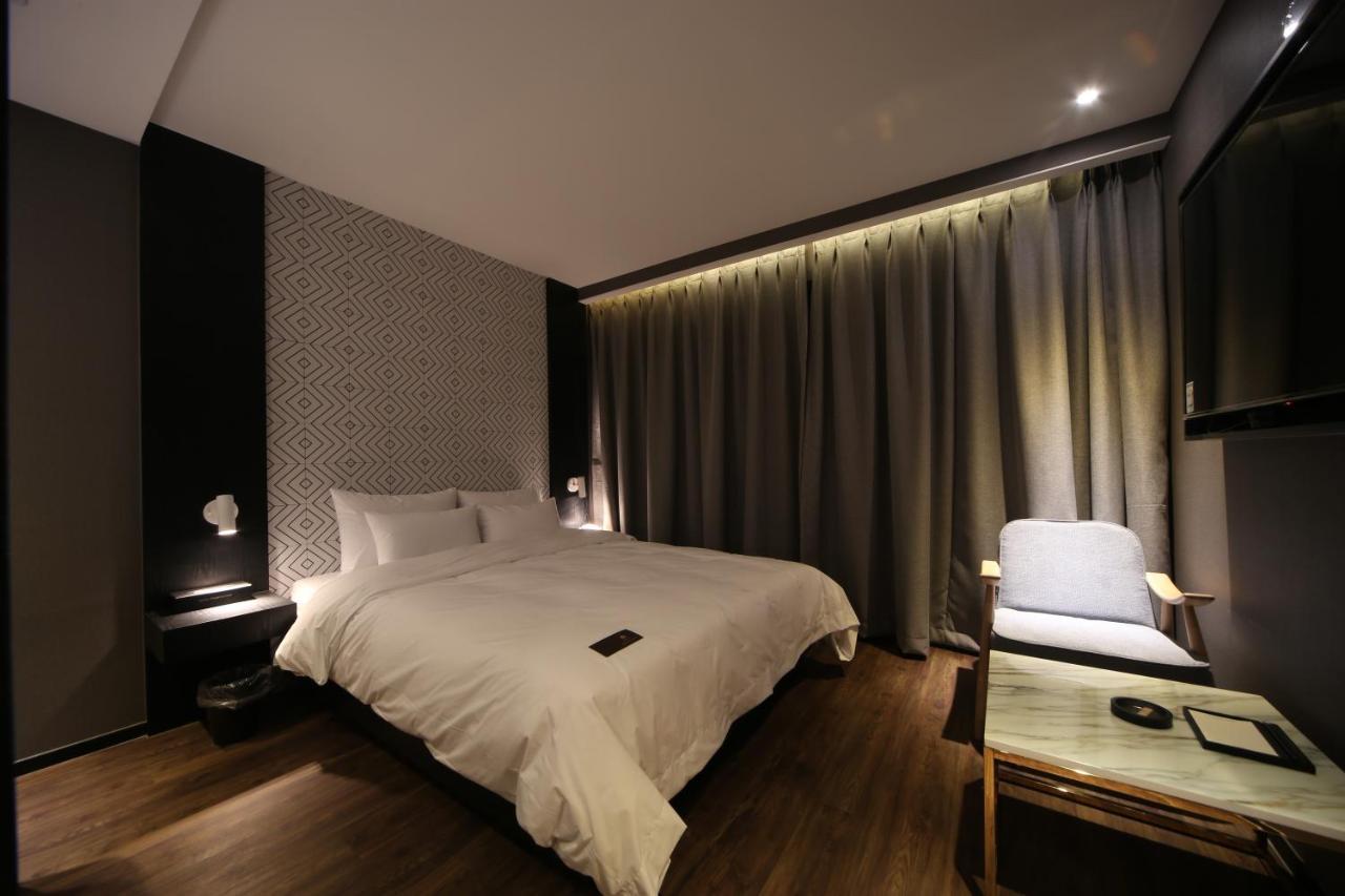 Hotel French Code Myeongji Пусан Экстерьер фото