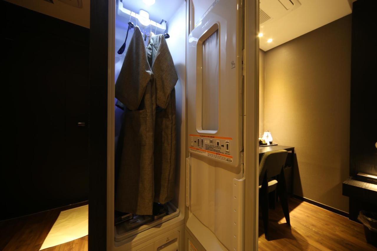 Hotel French Code Myeongji Пусан Экстерьер фото